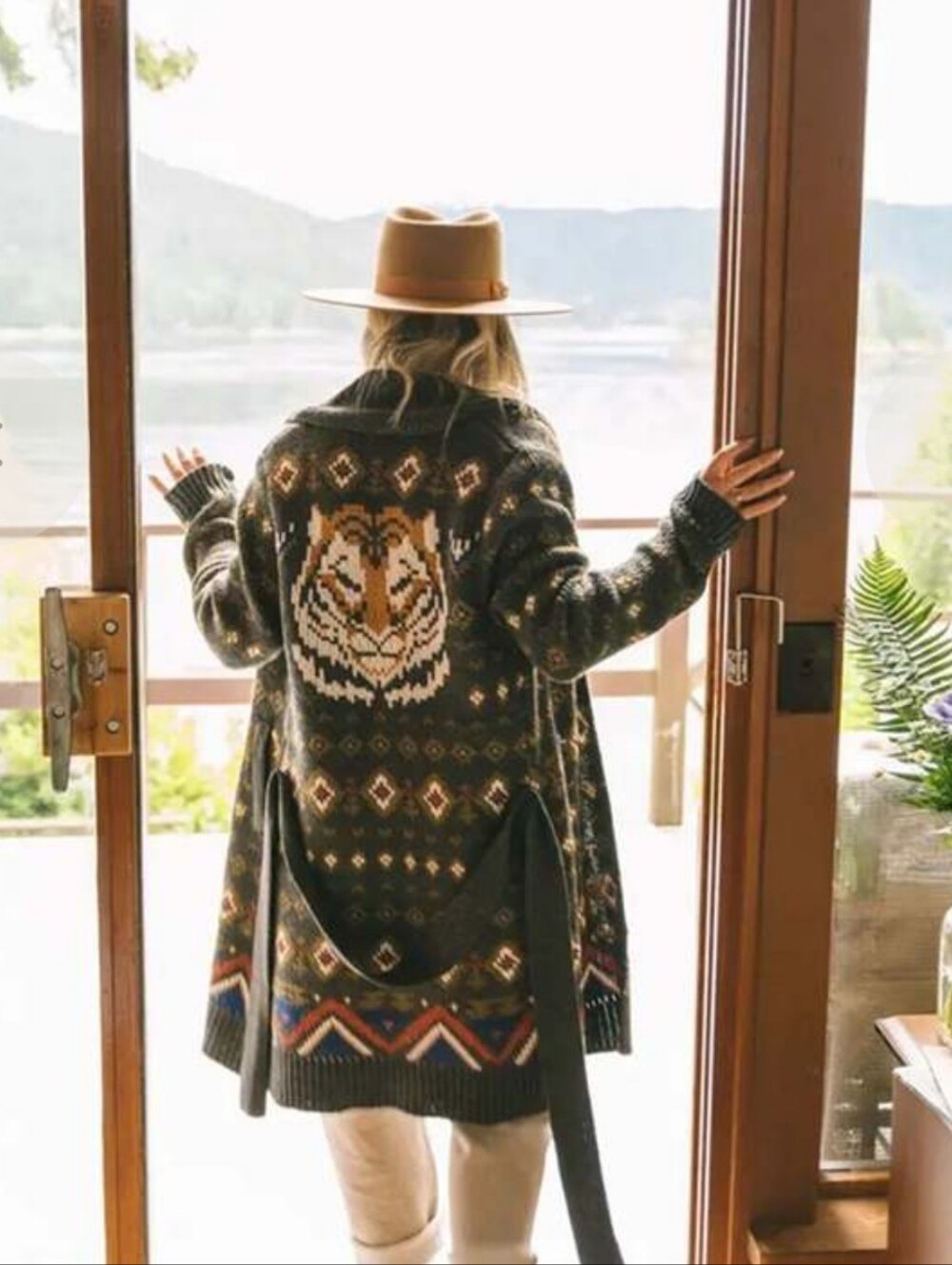 Jackson Rowe Gray Tiger Intarsia Knit Cardigan With Belt Sz.S